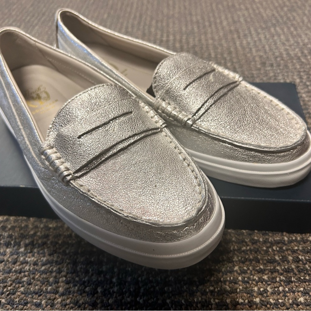 Cole Haan Women's Silver Loafers Pinch Weekender NWB and super comfy !
